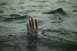 Student dies while learn to swim  learn to swim  Nedumkandam  dies by drowning into water  Idukki  കൂട്ടുകാരുമൊത്ത് നീന്തൽ പഠിക്കുന്നതിനിടെ  നീന്തൽ പഠിക്കുന്നതിനിടെ വിദ്യാർഥി മുങ്ങി മരിച്ചു  വിദ്യാർഥി മുങ്ങി മരിച്ചു  നീന്തൽ  മുങ്ങി മരിച്ചു  ഇടുക്കി  നെടുങ്കണ്ടത്ത്  കുട്ടി