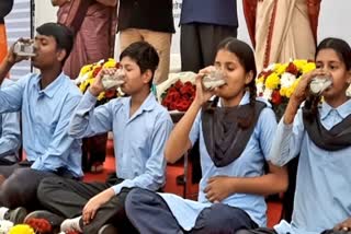 students gets milk on every working day