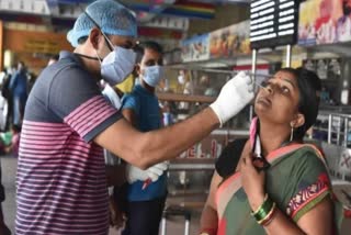 بھارت میں گزشتہ چوبیس گھنٹے کے دوران کورونا سے نو مریضوں کی موت