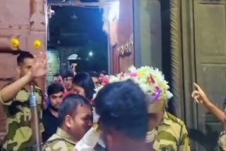 Sandal Mirvanuki community tried to enter Trimbakeshwar temple