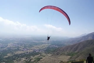 Paragliding in Kashmir