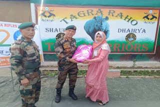 army-felicitated-mandala-artist-mahira-shah-in-tral