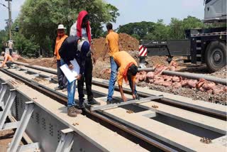 Girder installation in Supela