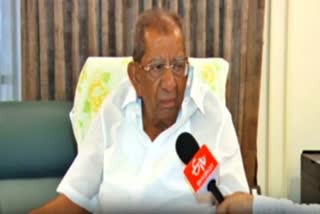 congress-92-years-old-mla-shamanur-demands-inclusion-of-jagadish-shettar-into-ministry