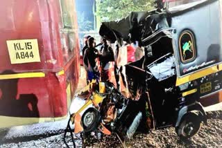 KSRTC bus and auto rickshaw collide at Pallipuram  പള്ളിപ്പുറത്ത് അപകടം  കെഎസ്ആർടിസി ബസും ഓട്ടോറിക്ഷയും കൂട്ടിയിടിച്ചു  നവജാത ശിശു അടക്കം മൂന്ന് പേർക്ക് ദാരുണാന്ത്യം  തിരുവനന്തപുരം പള്ളിപ്പുറത്തിന് സമീപം റോഡപകടം