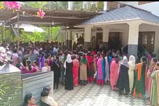 Kannur Alakode  Albert Augustine cremation  Albert Augustine  Alakode says final farewell to Albert Augustine  Sudan conflict  സുഡാനിലെ ആഭ്യന്തര പ്രശ്‌നങ്ങൾക്കിടയിൽ  ആൽബർട്ട് അഗസ്‌റ്റിന് വിടചൊല്ലി ജന്മനാട്  ആൽബർട്ട് അഗസ്‌റ്റിന്‍  സംസ്‌കാരം ഒരുമാസത്തിനിപ്പുറം  കണ്ണൂർ  സുഡാന്‍  നെല്ലിപ്പാറ ഹോളി ഫാമിലി പള്ളി  ആൽബർട്ട്