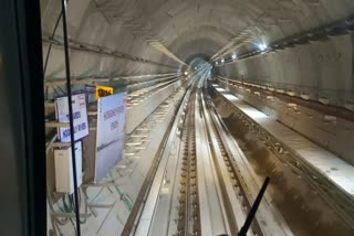 Metro from Esplanade to Howrah Maidan