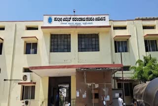 payment-of-electricity-bill-as-usual-by-the-electricity-user-in-haveri
