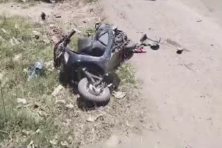 Accident between truck and scooter, one youth died, two children injured