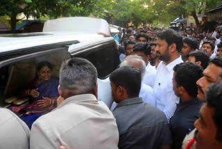 vijayamma to kurnool hospital