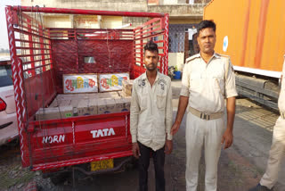 300 Liquor Bottle Recovered From Auto in Gaya