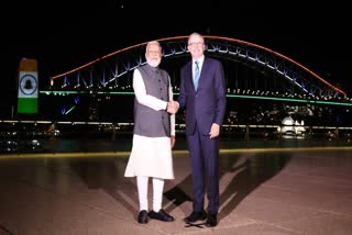 pm-modi-and-australian-pm-visit-the-sydney-harbour