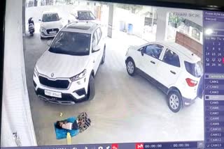 car ran over child