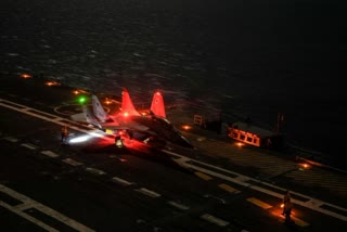 MiG 29K makes maiden night landing on INS Vikrant