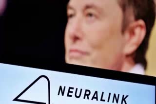 musks neuralink brain implant gets fda approval