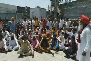 Protest against the traffic police in mansa