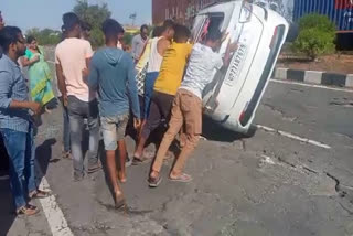 Road accident in Shivpuri