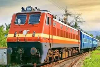 Youth dies after falling from train in Jhalawar