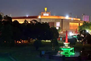 New Parliament Building: દિલ્હીમાં નવી સંસદ ભવન ખાતે લાઈટ અને લેસર શો