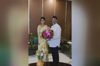 DK Shivakumar  Sharmila Reddy  ys Sharmila  Jagan Mohan Reddy  Sharmila Reddy met DCM DK Shivakumar  ഡി കെ ശിവകുമാർ  വൈ എസ് ശർമിള  വൈഎസ്ആർ കോൺഗ്രസ്  ജഗൻ മോഹൻ റെഡ്ഡി  കോൺഗ്രസ്  ശിവകുമാർ ശർമിള കൂടിക്കാഴ്‌ച