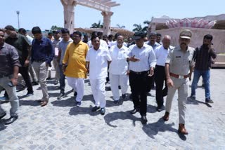 Finance Minister Jagdish Deora visited Mahakal
