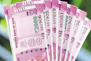 SBI CHAIRMAN DINESH KUMAR KHARA TOLD THAT 2000 NOTES WORTH RS 14000 CRORE WERE DEPOSITED IN 1 WEEK AFTER RBI 2000 NOTE WITHDRAWAL