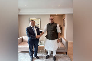 Rajnath Singh meets Bangladesh minister, discusses strengthening bilateral ties