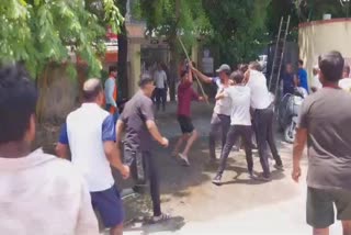 jabalpur coach youth beat each other with sticks