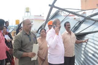 heavy-rains-in-shimoga-district-mlas-visited-the-damaged-area-and-distributed-relief-letters