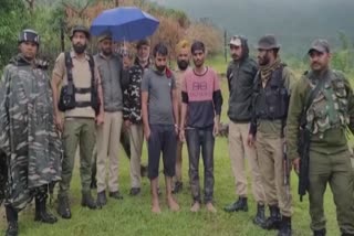house-searches-of-three-suspected-militants-arrested-along-loc