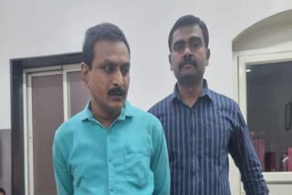 Fake PMO official arrested in Pune