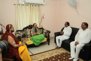 CM KCR met  Swarupanandendra Saraswati