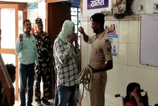समस्तीपुर में फर्जी पुलिस बनकर लूटपाट करने वाला बदमाश गिरफ्तार