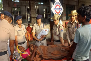 RPF cops show their humane face, facilitate child birth on railway platform