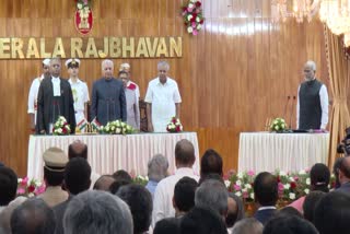 കേരള ഹൈക്കോടതി ചീഫ് ജസ്റ്റിസായി എസ്‌ വി ഭാട്ടി  എസ്‌ വി ഭാട്ടി  സത്യപ്രതിജ്ഞ ചൊല്ലി സ്ഥാനമേറ്റു  ഗവര്‍ണര്‍ ആരിഫ് മുഹമ്മദ് ഖാന്‍  കേരള ഹൈക്കോടതി ചീഫ് ജസ്റ്റിസ്  കേരള ഹൈക്കോടതി  ഹൈക്കോടതി ആക്‌ടിങ് ചീഫ് ജസ്റ്റിസ്  രാഷ്ട്രപതി  തിരുവനന്തപുരം വാര്‍ത്തകള്‍  തിരുവനന്തപുരം ജില്ല വാര്‍ത്തകള്‍  തിരുവനന്തപുരം പുതിയ വാര്‍ത്തകള്‍  kerala news updates  latest news in kerala