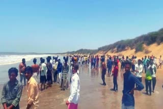 MLA jumps to save four youths drowning in the sea