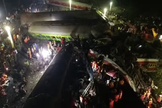 world leaders condole Odisha train tragedy victims  Odisha train tragedy victims  Odisha train tragedy  Odisha train tragedy helpline number  Odisha train tragedy President  President droupadi murmu  pm modi condole  ഒഡിഷ ട്രെയിൻ ദുരന്തം  ട്രെയിൻ ദുരന്തം  ഒഡിഷ ട്രെയിൻ ദുരന്തം മരണസംഖ്യ  ഒഡിഷ ട്രെയിൻ ദുരന്തം അനുശോചനം  ഒഡിഷ ട്രെയിൻ ദുരന്തം ദുഃഖാചരണം  ഒഡിഷ ട്രെയിന്‍ അപകടം  ഒഡിഷ  ട്രെയിന്‍ അപകടം ഒഡീഷ  ബാലസോർ ട്രെയിൻ ദുരന്തം  ഒഡീഷ ബാലസോർ