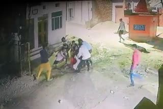 gwalior fight between neighbour