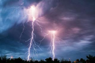 Young lady dies by lightning  lady dies by lightning  Wayanad  Meppadi  lady dies by lightning while taking dry clothes  ഉണങ്ങാനിട്ട തുണിയെടുക്കുന്നതിനിടെ  ഇടിമിന്നലേറ്റ് യുവതിക്ക് ദാരുണാന്ത്യം  ഇടിമിന്നലേറ്റ്  യുവതി  വീടിന്‍റെ ടെറസിന് മുകളില്‍  സിനി  വയനാട്