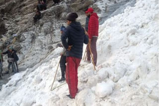 Woman's body recovered, 5 pilgrims rescued as avalanche hits Hemkund Sahib Yatra at Uttarakhand's Chamoli