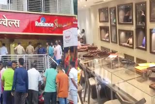 daylight-robbery-at-reliance-jewelry-shop-in-sangli-14-crore-jewelry-robbed-cctv-catches-incident