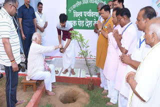 Mohan Bhagwat planted sapling in Hindaun on World Environment Day 2023