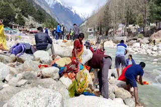 Cleanliness campaign in Gangotri