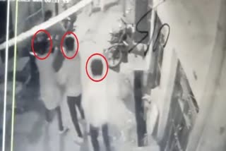 जाफराबाद में बदमाशों ने युवकों को मारी गोली