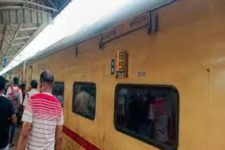 secunderabad-agartala-express-caught-fire-at-brahmapur-railway-station
