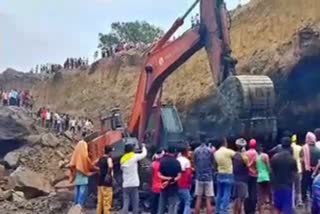 Three people die in illegal coal mine collapse in Dhanbad