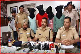 Mobile thief gang busted in Chandigarh