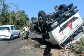 trolley overturned in raisen