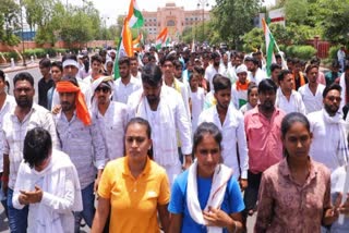 Youth reached Jaipur from Kota By padyatra