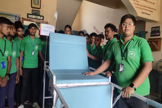 ITI Ghatshila students made modern medical stretcher